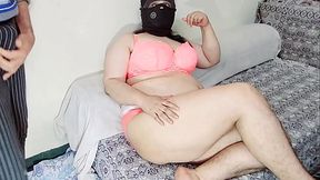 Big ass Muslim Bhabhi having anal sex with loud moans || indian hard anal fucking sex in Hindi xxx