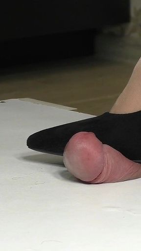 Amazing Cockcrushing with High Heels
