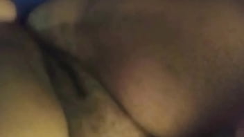 Bbw evang&eacute_lica da bunda grande geme gostoso no pau do cunhado enquanto o marido trabalha