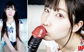 Sweet Seduction: Momona's Tempting Lips