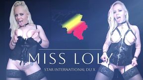 lesbien pissing missloly et sophia