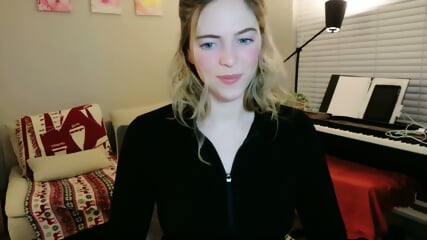 Fucking my stepsister while shes tied up with Christmas lights