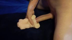 Tirando a virgindade da minha pequena boneca