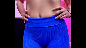 Tight Leggins and Natural Tits!