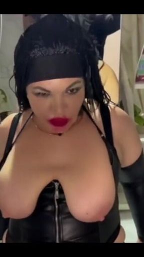 Sexy MILF