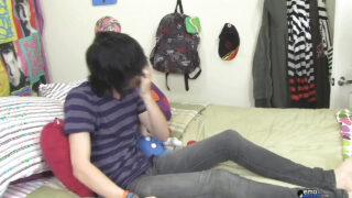 Tynde teenager Tyler Bolt får anal kneppet