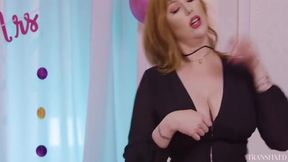 Izzy, Lauren And Whitney With Izzy Wilde