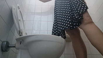 Hot sexy pee in the public bar 4K