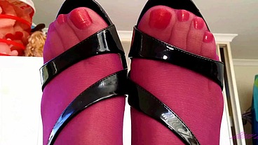 Curvy Legs of Dani in Pink and Purple Pantyhose are so Sexy