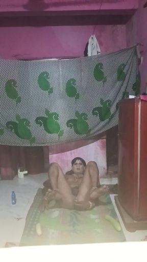 Deshi Madhuri bhabhi crasdreshing   Clip 1