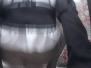 Chica trans hace un rapidin con el dildo