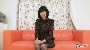 Edgy mature babe Mitsuyo Morita is no stranger to a quick doggy style pounding