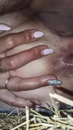 Hay Fuck with Squirt