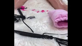 Erotic oil body massage turn into wet pussy
