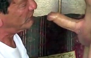 Daddy deepthroath with messy cum