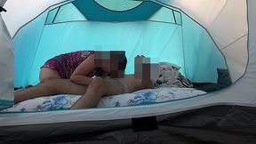 comendo na barraca namorada gostosa- sentando e gemendo na pica - parte 2