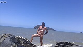 Undies Play In The Sun