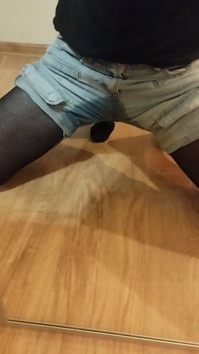 I cum in my pants from vibrating dildo