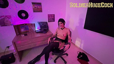 My girlfriend has musical inspiration every time she fucks - Petrova Kath - SoldierHugeCock