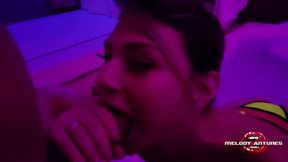 a espetacular atriz melody antunes recebeu um belo convite do amigo dotado pro motel e la a boquinha de veludo ganhou a melhor gozada do xvideos dentro da hidro! confira!
