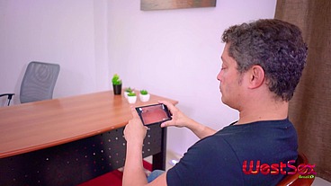 The guy was caught watching porn during the job interview, but the woman gets horny and has hot sex with the lucky guy - Rafella and Erick Fire