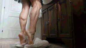 Her morning in slippers on tiptoe AVI (1920x1080) FHD