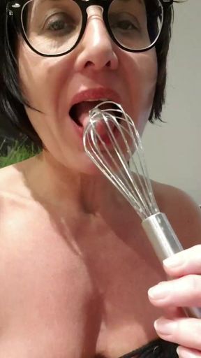 Hook Play and Glas Dildo to Huge Squirt