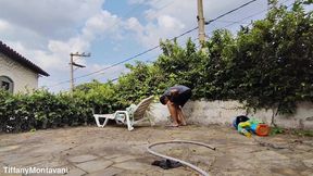 madrasta seduz enteado , entiado coloca duas maos no cu e fica assustado