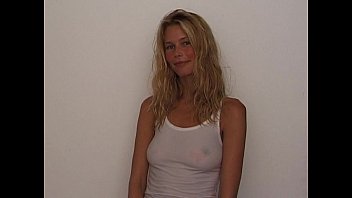 Claudia Schiffer Nippel durchsichtig