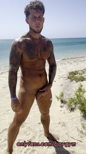 PISSING in the Public Place😏