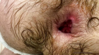 Młoda amerykańska nastolatka uprawia seks analny bez zabezpieczenia z ojczymem