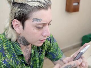 Una chica que conocí en una aplicación de citas termina montándome la polla - ZAC THE CUCKOLD