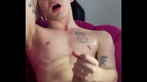 Giving myself a big pleasure with a nice masturbation at mirror