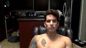 Cute Guy Shows Us His Naked Body