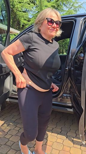 Flashing GILF Strikes Again!