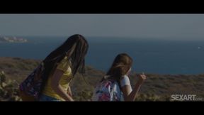 Vamos A La Playa - Baby Nicols & Julia De Lucia