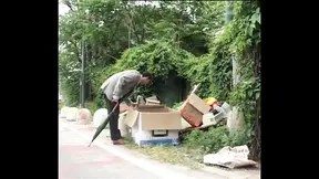 Gli Extracazzuti - Scene 2