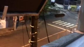 Estava com tesao gozei olhando pra rua e gozei