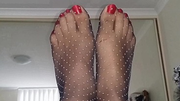 Dani_Leg Moaning and Cuming in Pantyhose and High heels
