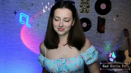 Pretty tits and pretty face webcam teen show