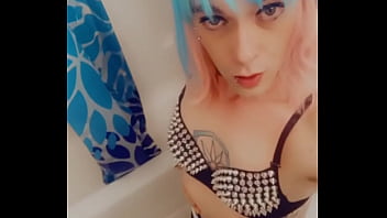 Cute Cosplayer Loves Sex