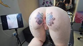 I LOVE TO MAKE MALES HOT AND THIS TIME I GAVE A SURPRISE BY TATTOOING MY PINK HOLE