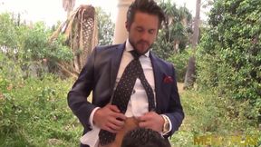 MENATPLAY - Latino Enzo Rimenez fucks well suited businessman