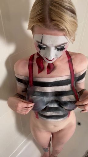 Mime Bodypaint Shower Play