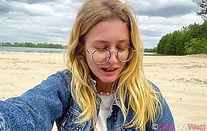 Girlsoutwest, junie moonie, beach