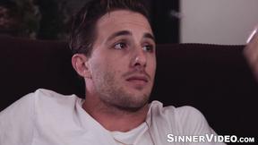 ”Huge tits Reagan Foxx gets fucked after seducing his sexy stepson Lucas Frost”