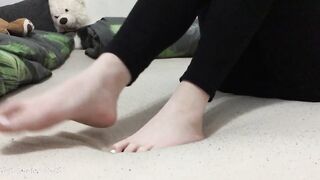 Toes On Webcam - Miley Grey