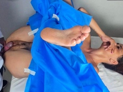 Fake gynecologist got a penis when he spotted the patient's