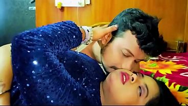 Indian MILF On Her Wedding Anniversary Giving Deepthroat Blowjob