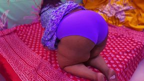 saudi hot maid removes her big ass clothes while clean my bed & i get hot & masturbate after seeing